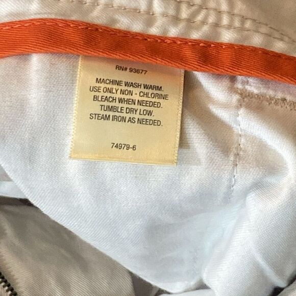 ST. John’s Bay Classic Khaki Men’s Shorts Size 32 - Picture 7 of 7